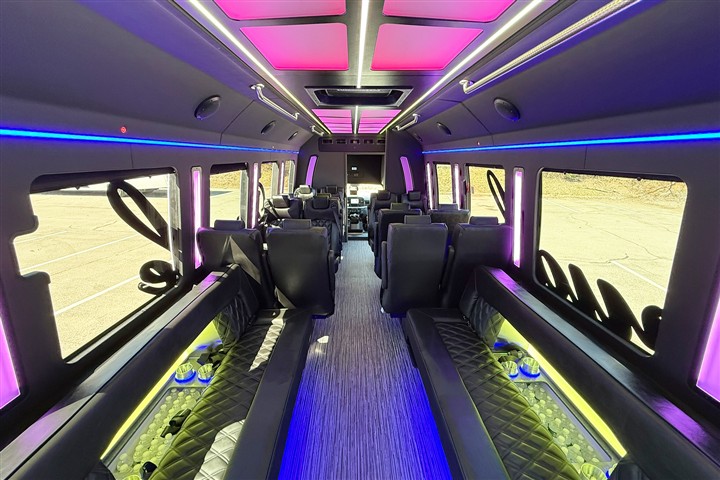 Royale Transportation Execu Lounge Bus royale-transportation-execu-lounge-bus